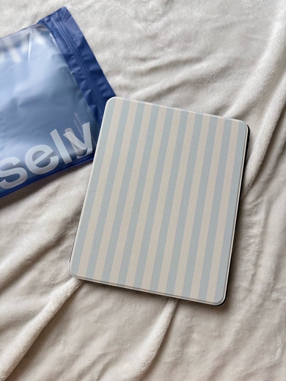 Striped Blue & Cream Tablet Cover - Slim Protective Case